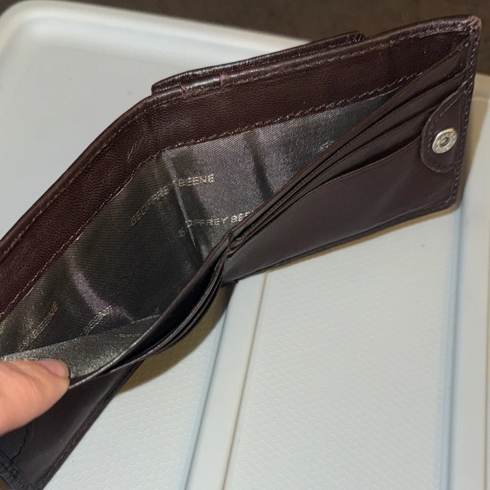 Geoffrey Beene Leather Wallet